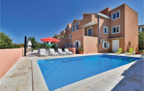 6 Bedroom Beautiful Home In Okrug Donji